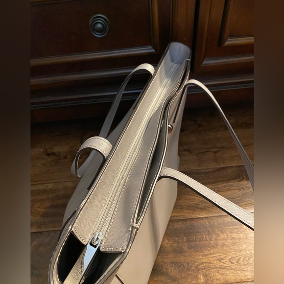 Michael Kors Rivington Tote - Picture 12 of 16